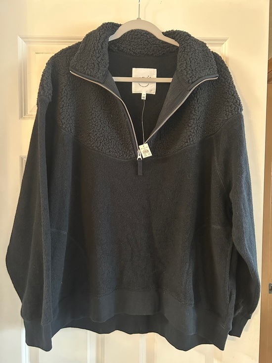 aerie Tops - *closet clean out* aerie Black Sherpa-Lined Pullover size L